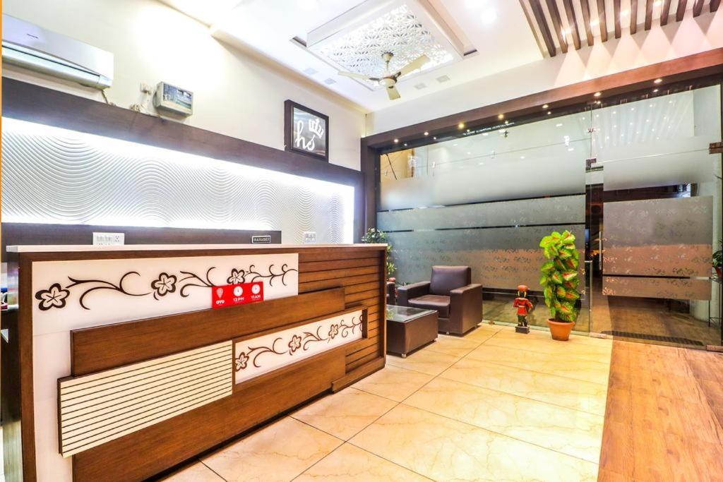 Hotel Sartaj Лудяна Екстериор снимка